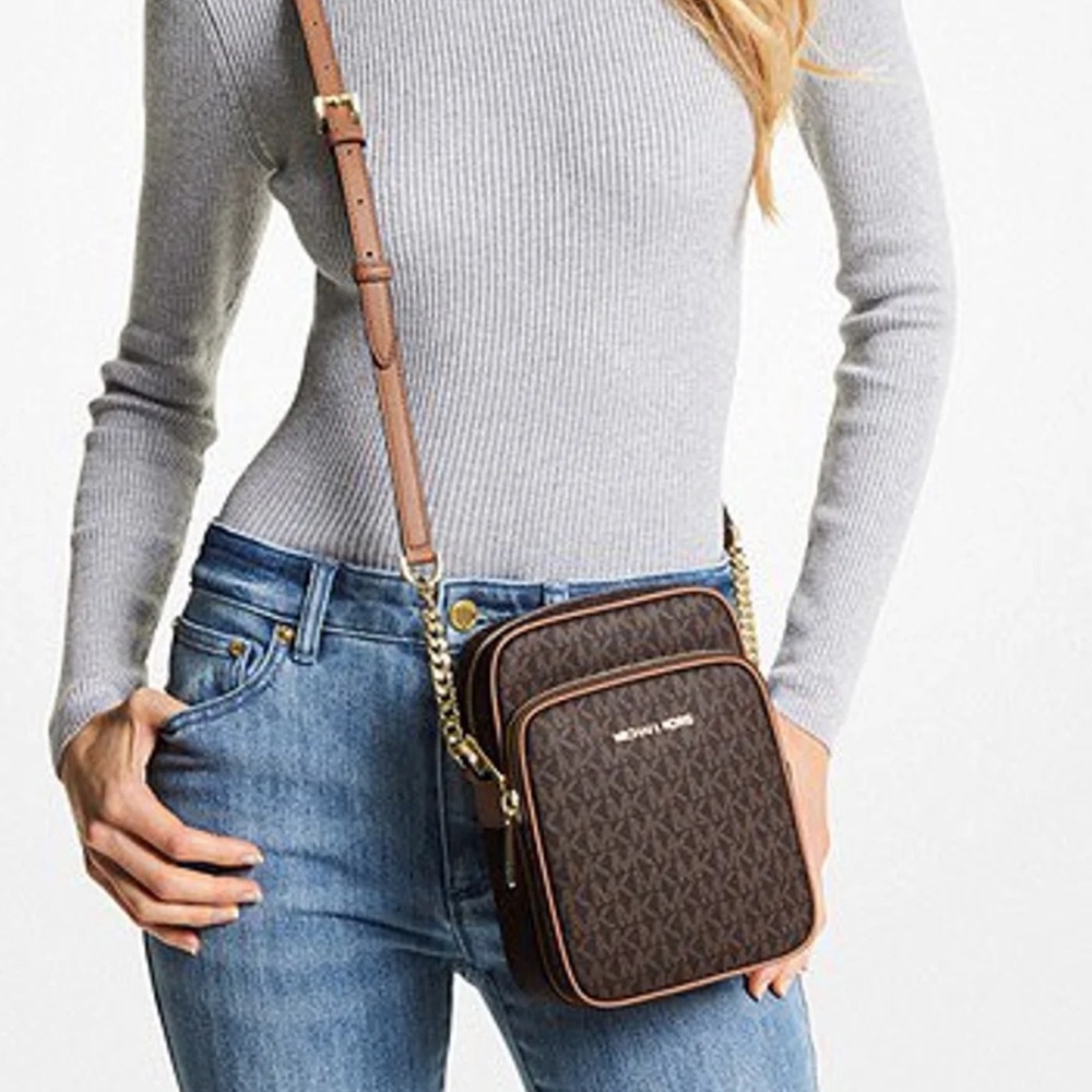 Michael Kors Jet Set Flight Crossbody Vanilla - Picture 8 of 11